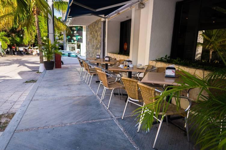 Aspira Hotel 4*
